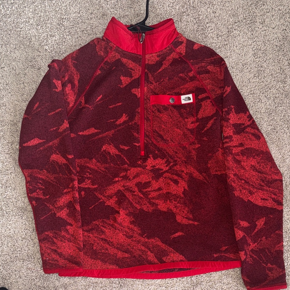 The North Face Red & Deep Red Patterned Half-Zip Pullover